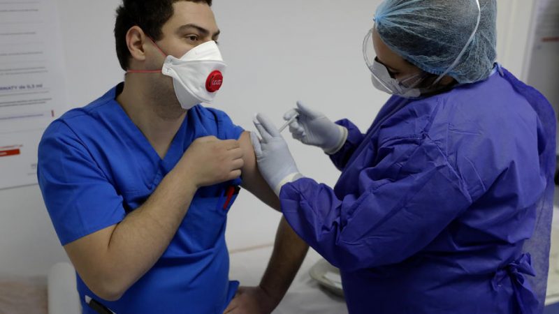 Peste 600 de vaccinați într-o singură zi