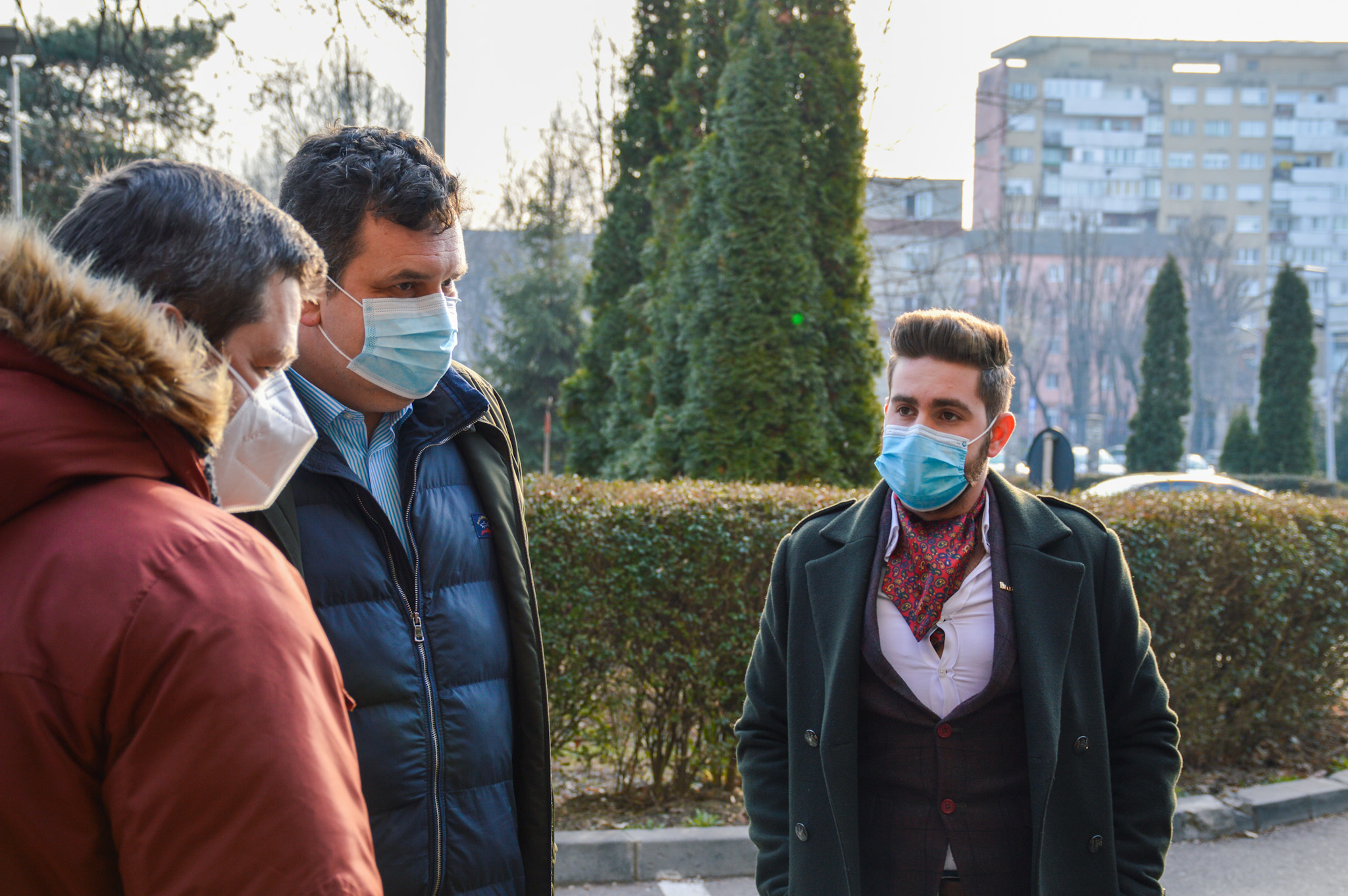 Donații din partea unor tineri  sătmăreni pentru Spitalul Județean și Direcţia de Asistență Socială