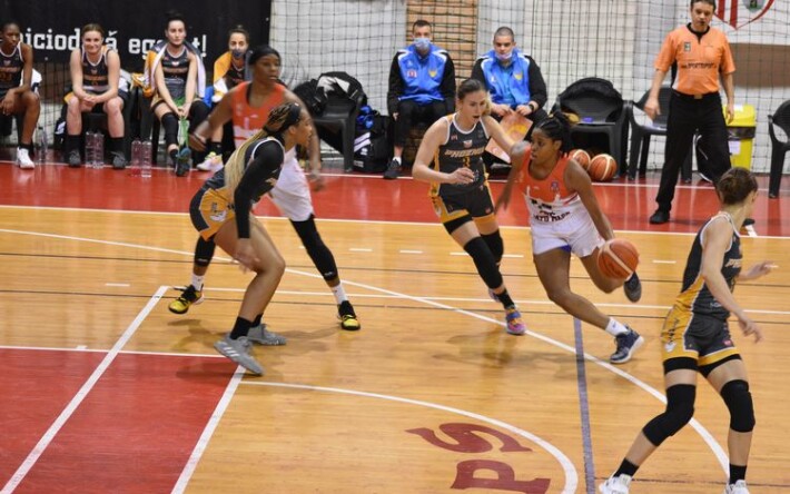 Triple-double pentru Bria Goss în meciul cu Alexandria!