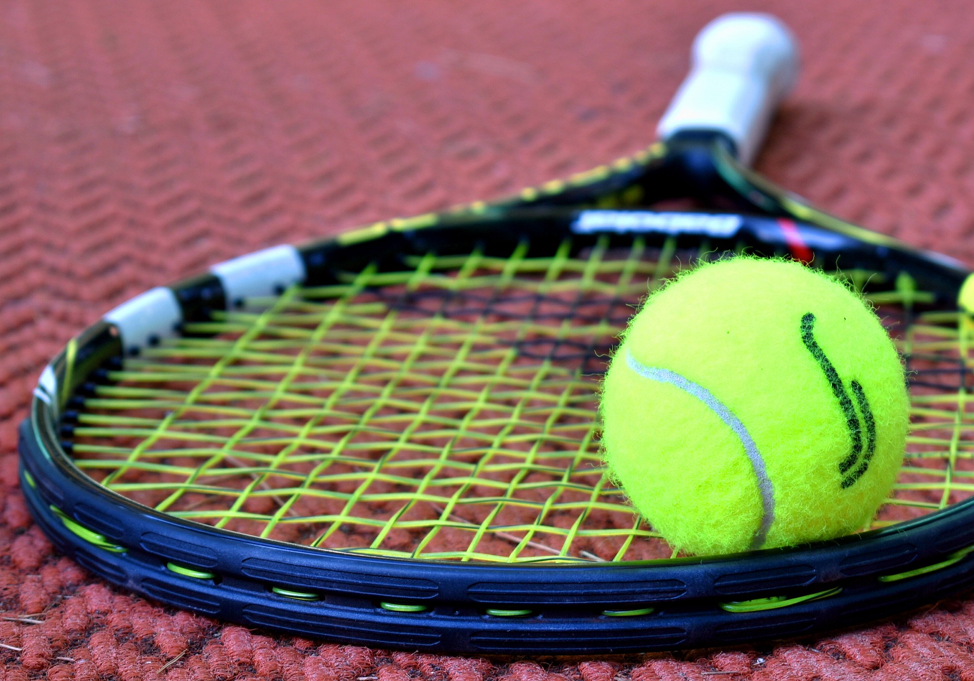 Profită de oferta de pariuri tenis cu aceste două strategii simple