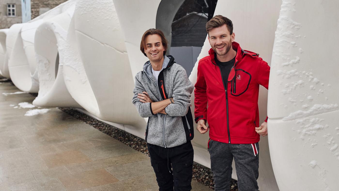 Este posibil să creezi ținute elegante cu pantalonii de jogger pentru bărbați?