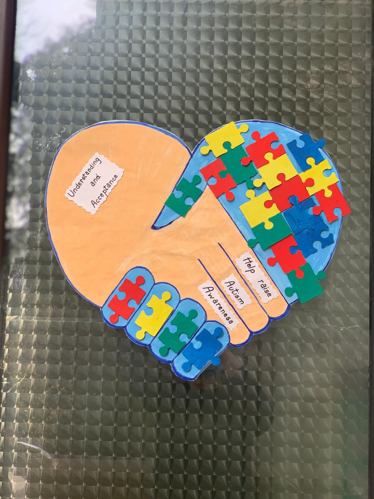 Alături de copiii cu Autism și Sindrom Down