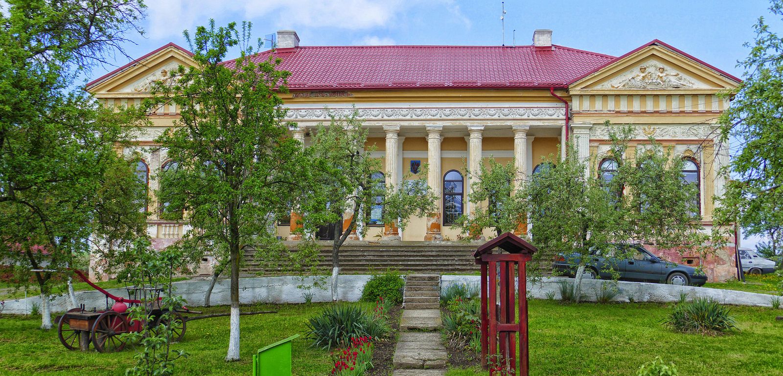 Istoricul localității Săcășeni și a castelului construit aici