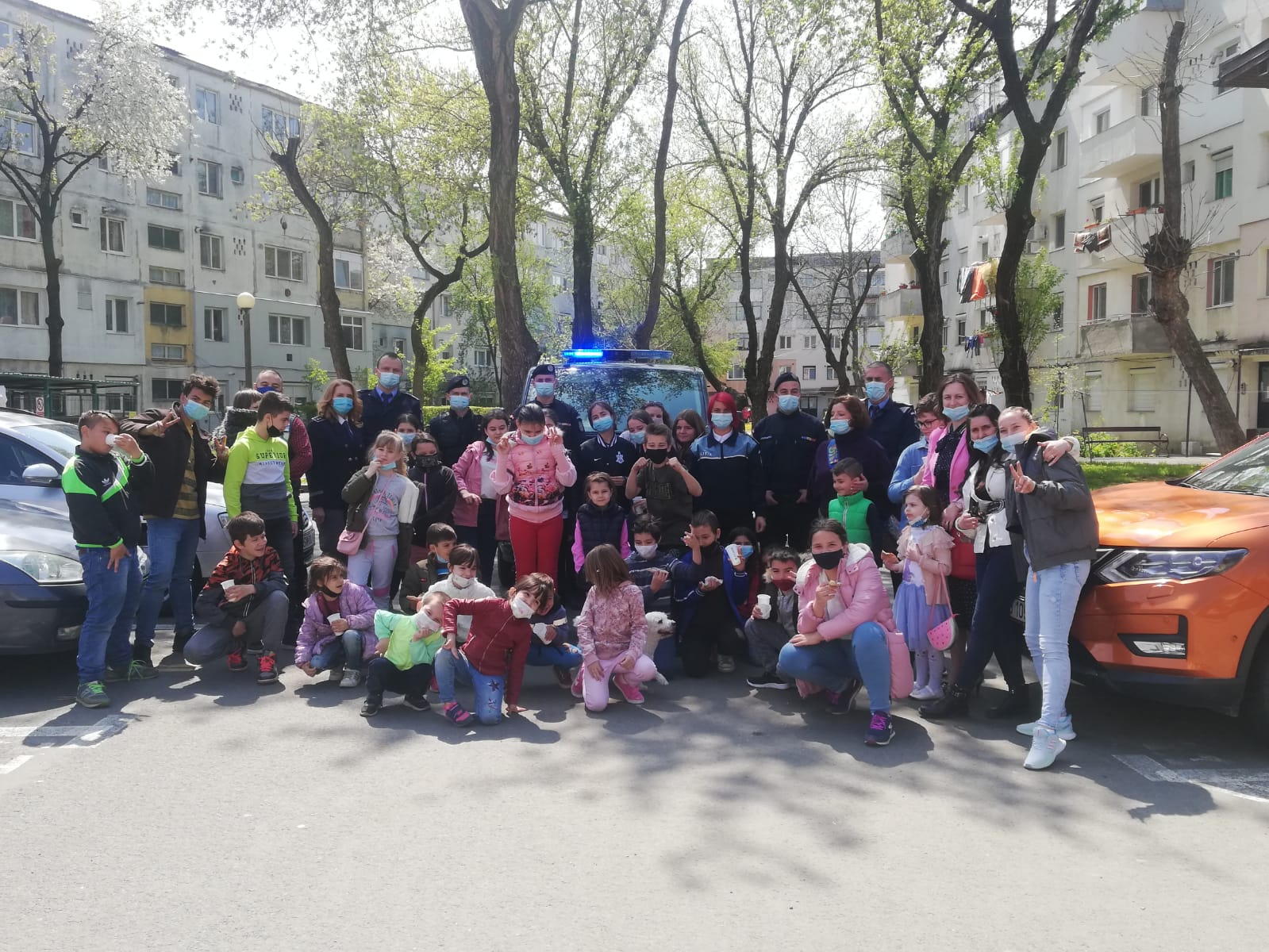 Campania „Gesturi simple îndeplinesc vise mari”