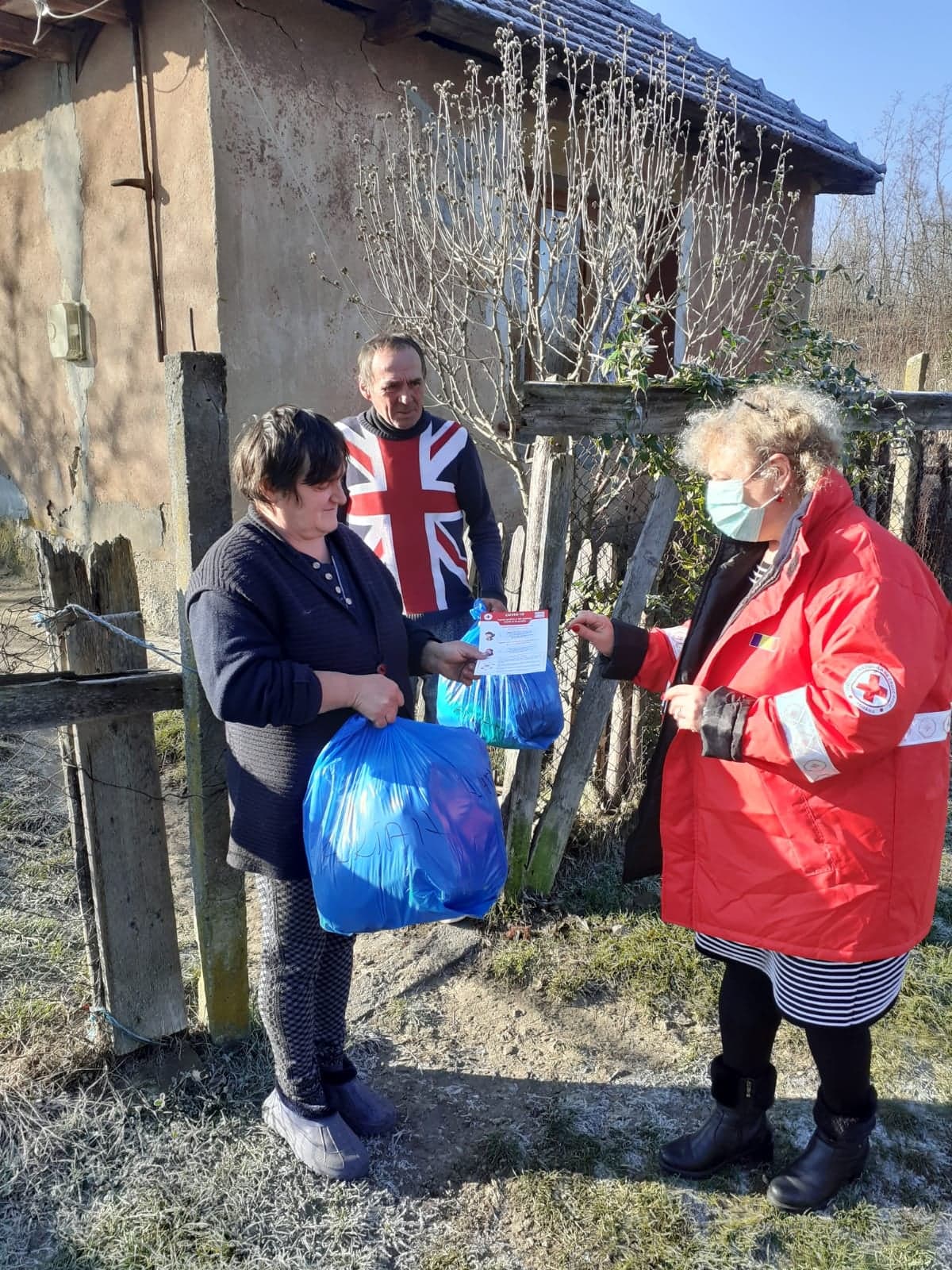 Peste 5.000 de sătmăreni au beneficiat de informații și sprijin din partea Crucii Roșii Române în lupta cu Covid-19