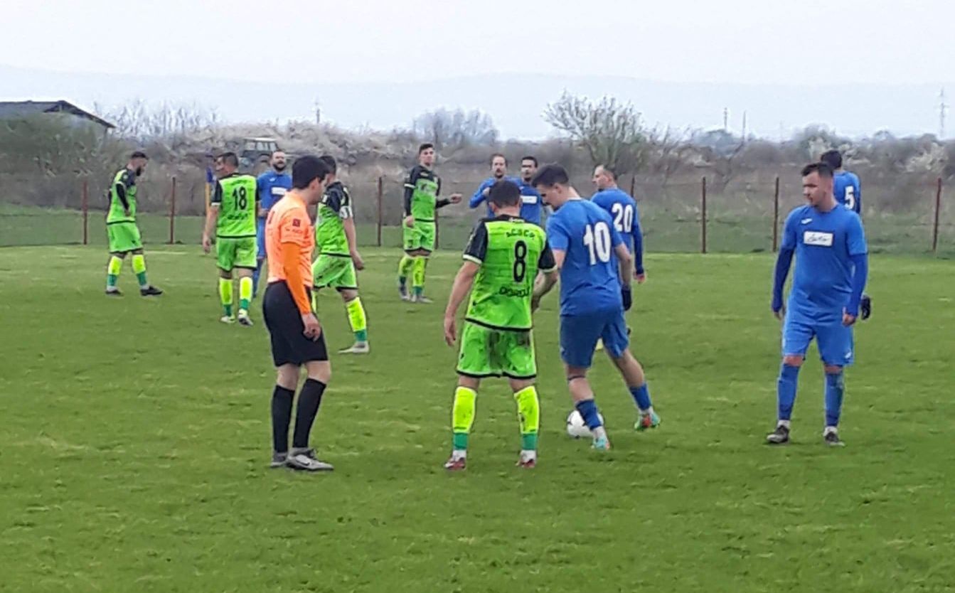 Se joacă la foc automat  în fotbalul județean