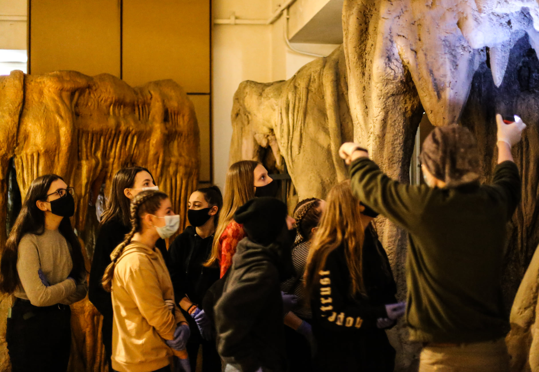 „LILIECII – Stăpânii Nopții”