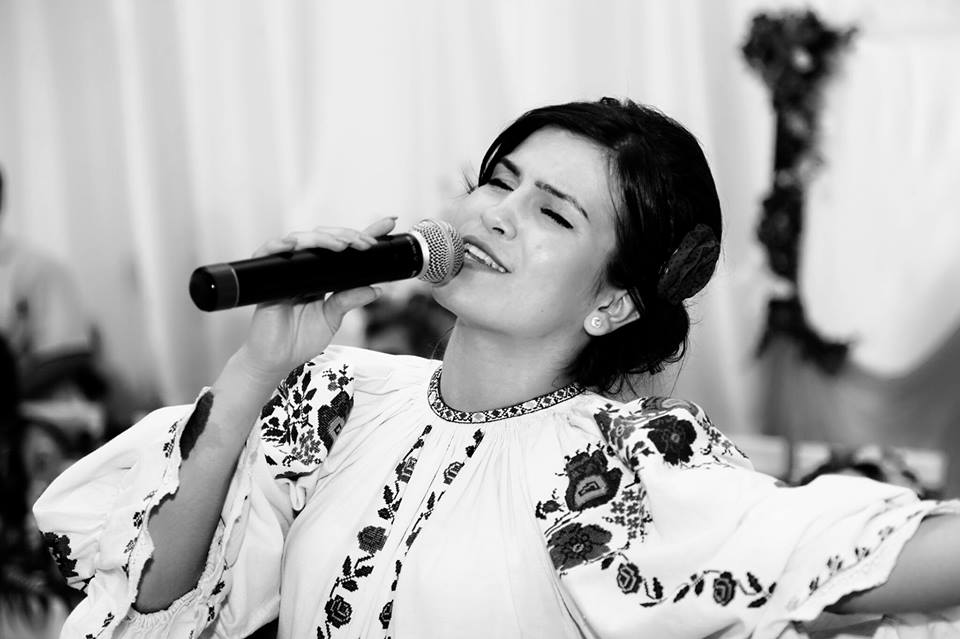 Oana Bozga-Pintea,  interpreta de folclor a tinerei generații