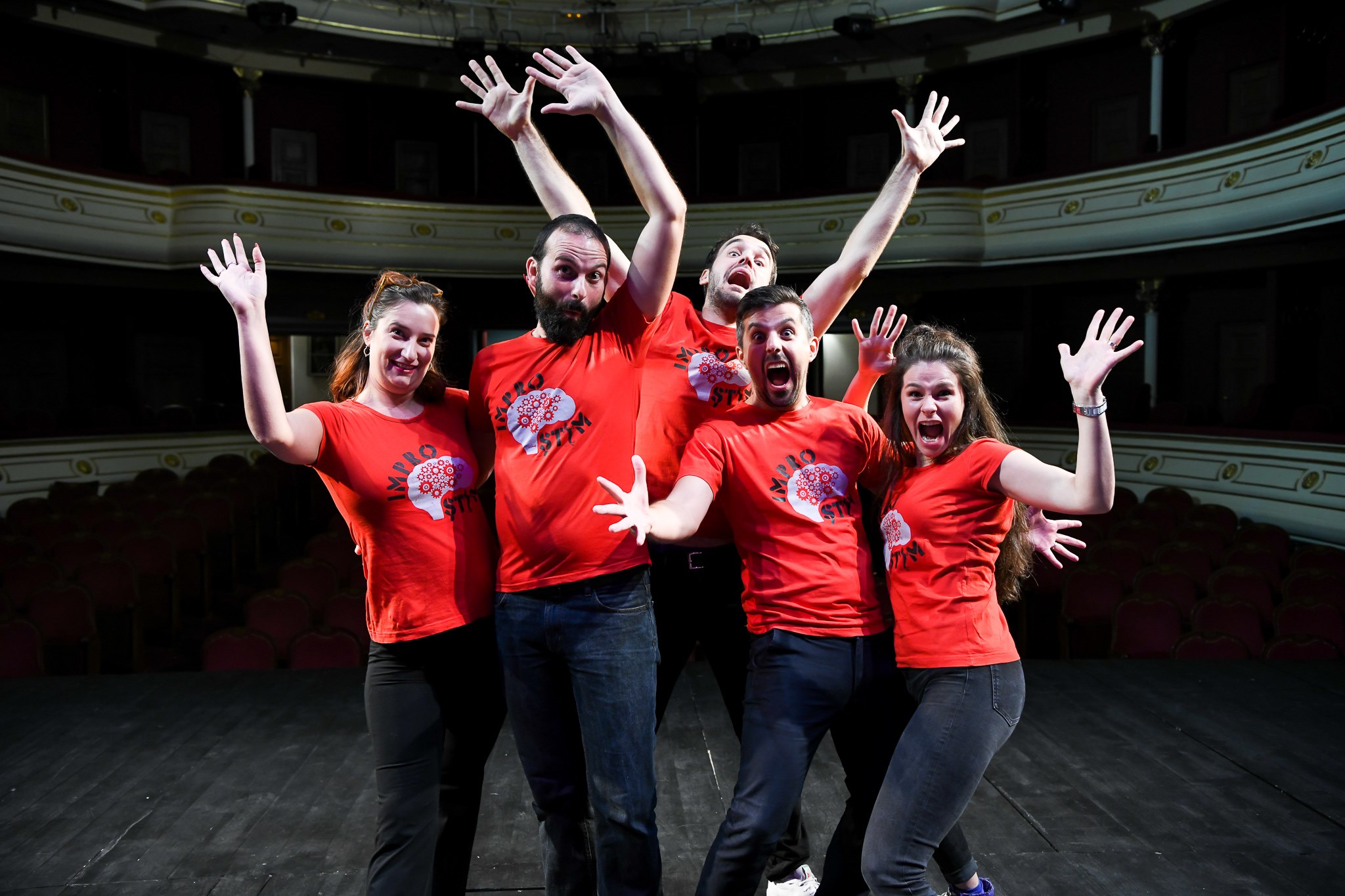 Improvizație și umor