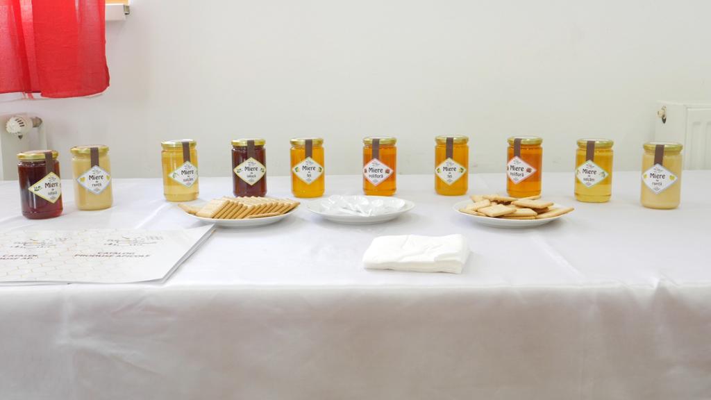 PROIECT. Proiectul european pentru aprovizionarea cu produse apicole din microregiunea Someș-Codru s-a finalizat și cu brandul „Delicatese Codrenești”