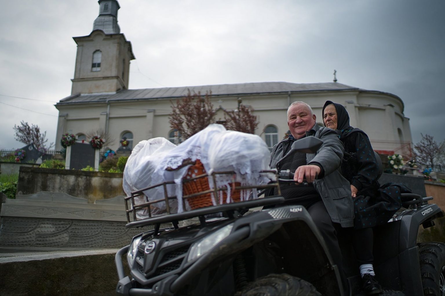 Cu ATV-ul, la Înviere!