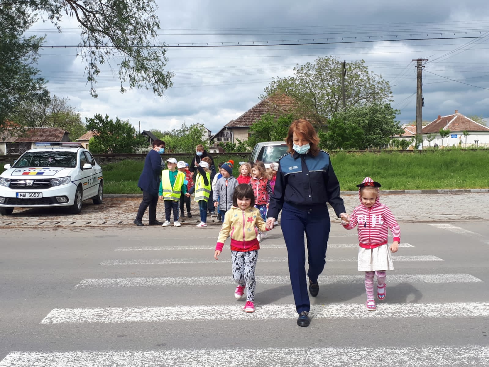 Siguranță școlară. Copiii din Lucăceni au fost polițiști pentru o zi