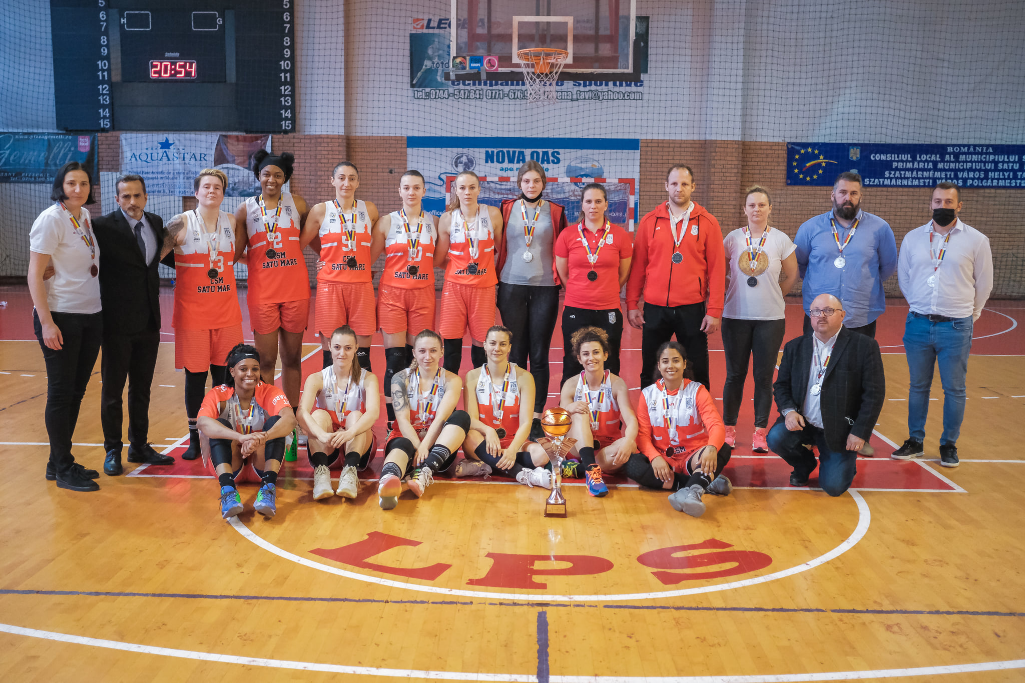 O finală de luptă...