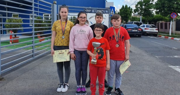 Careianca Keșeru Mercedes, vicecampioană națională  la kihon kumite