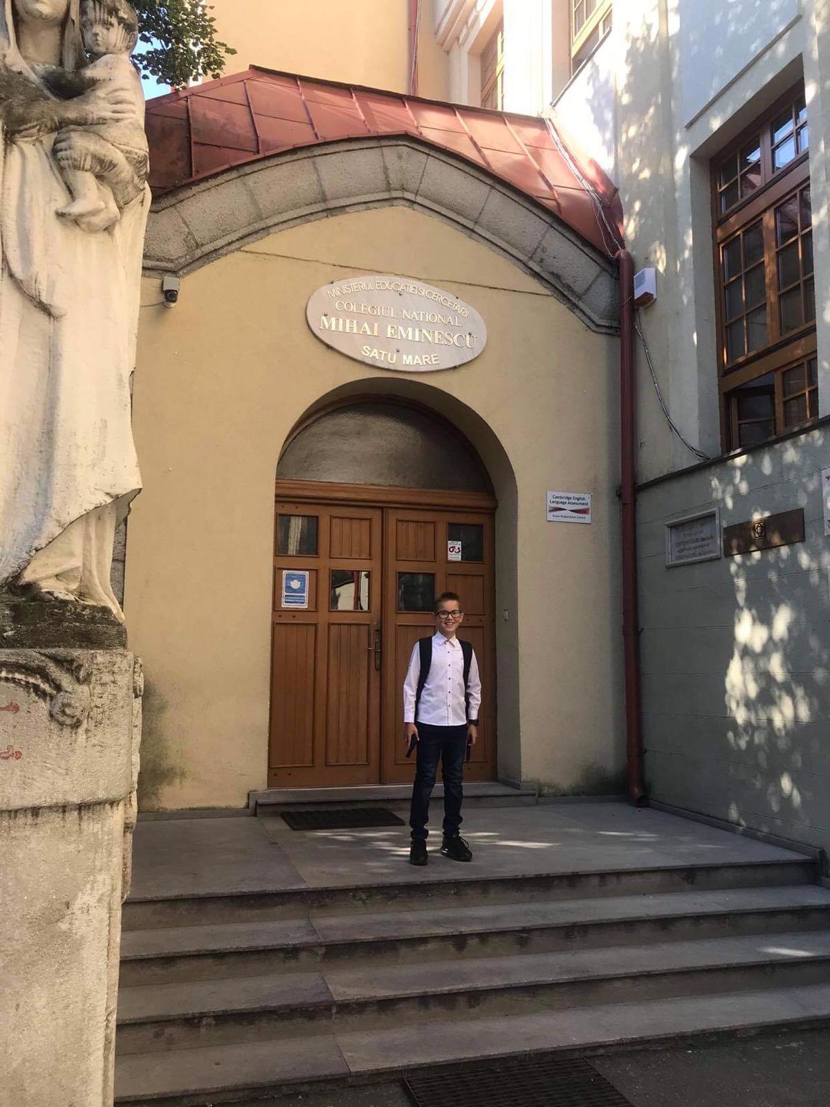 ÎNVĂȚĂMÂNT  /  Olimpic la matematică și informatică la doar 10 ani