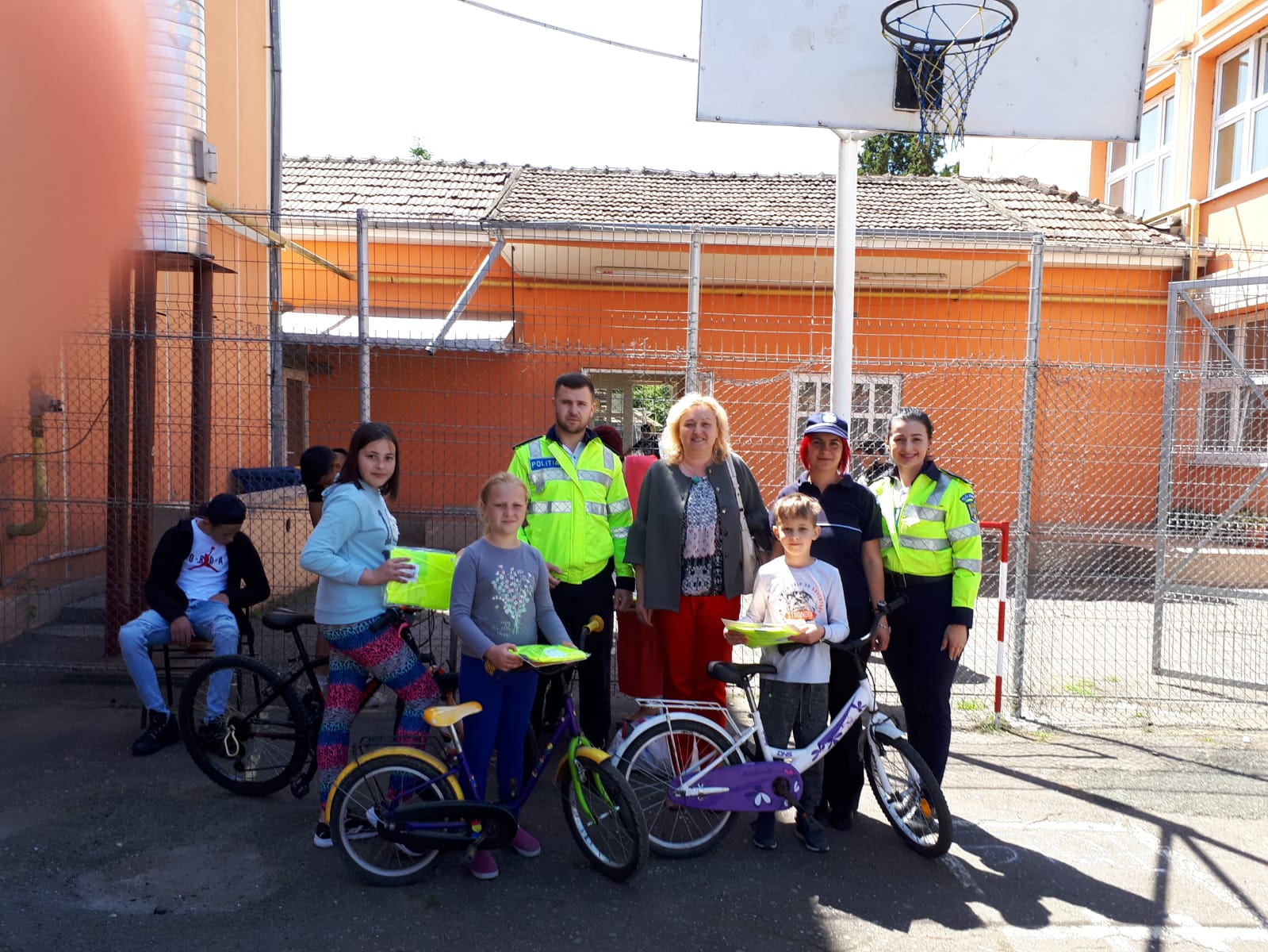 Biciclist pentru o zi la Școala Gimnazială ,,Mircea Eliade”