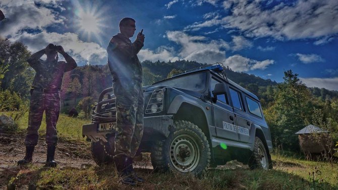 Doi polițisti de frontieră dispăruți pe granița cu Ucraina