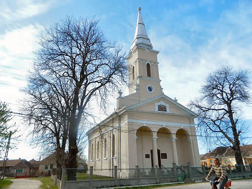 Zbuciumata istorie a localităţii Potău