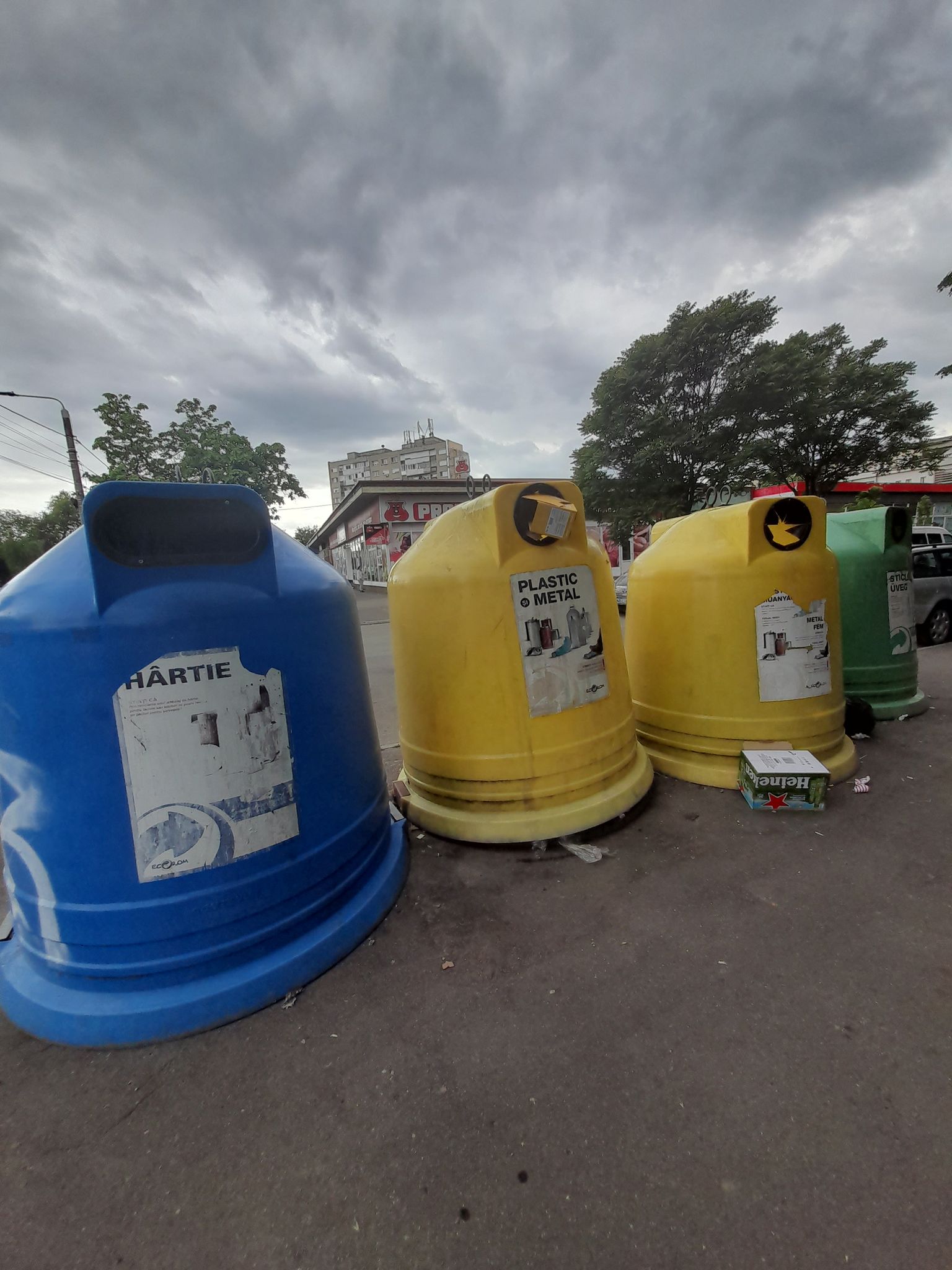 A băut și a plecat...