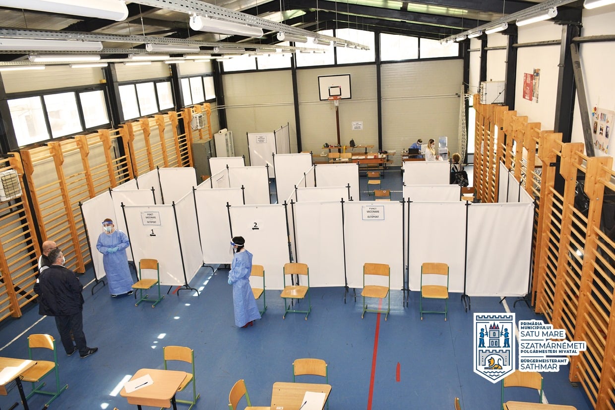 Centre de vaccinare din Sătmar, comasate