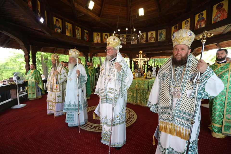 Nașterea Sfântului Ioan Botezătorul, marcată la Hramul Mănăstirii Scărișoara Nouă