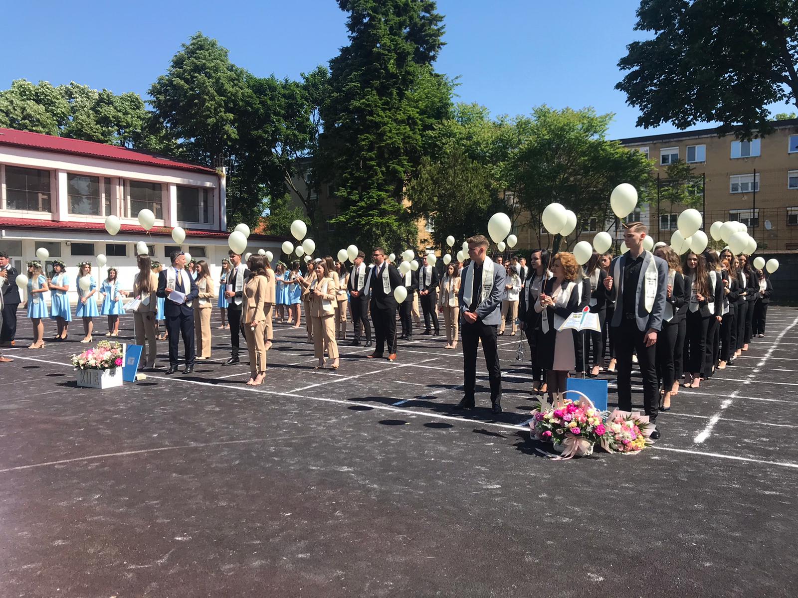 Cum se desfășoara Festivitățile de clasa a XII-a în pandemie