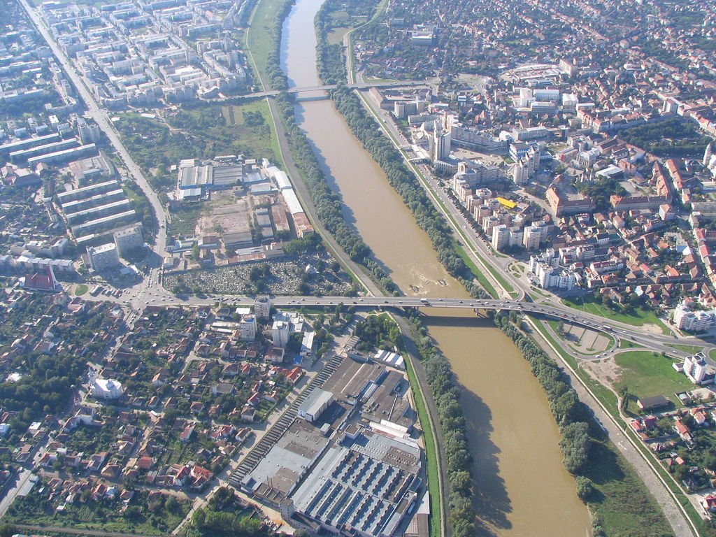De unde provine denumirea legendarului râu Someş care şi astăzi trece alene prin burgul Sătmarului