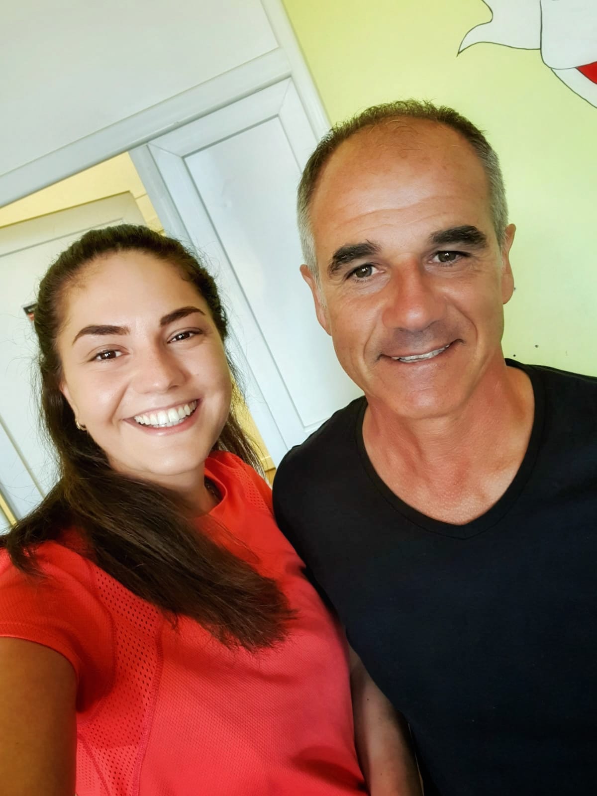 Întâlnire de suflet la LPS Satu Mare! ”Eleva” Amalia Tătăran de la Dinamo vs ”dirigintele” Dacian Nastai de la FCSB ! Mesaj emoționant transmis de spadasina de lot național!