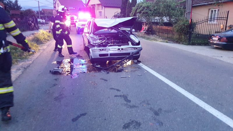 FOTO. ACCIDENT GRAV în ȚARA OAȘULUI. O MAMĂ cu FIUL EI au ajuns la SPITAL