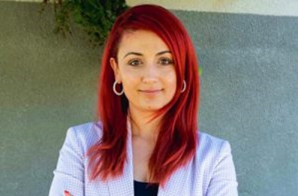 MOBILIZARE. O profesoară din Satu Mare are nevoie de VOTURILE sătmărenilor. Să o AJUTĂM  cu un VOT