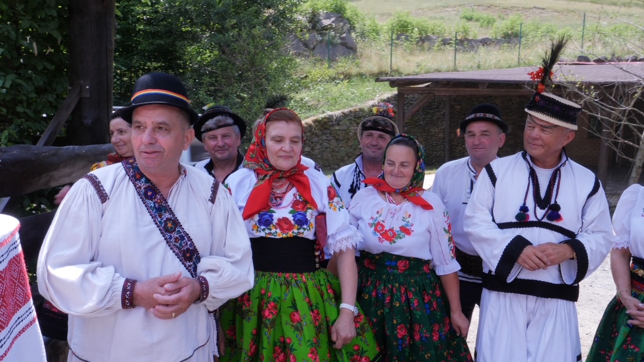 Membri ai Asociației socio-culturale ȚARA OAȘULUI s-au reîntâlnit  la Pensiunea lui Ștefan Boda