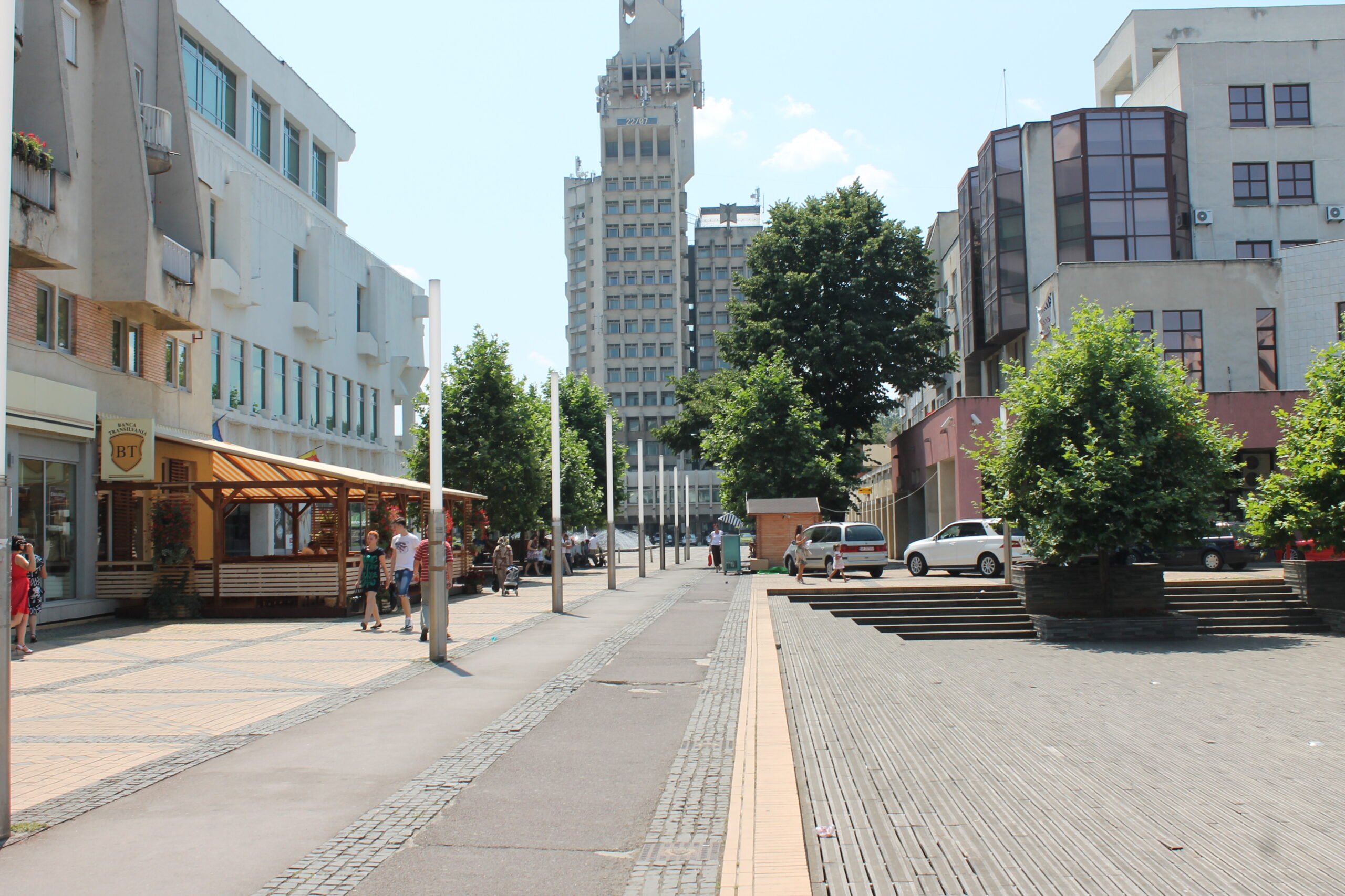 Dacă la începutul verii ne-am murat de la atâtea ploi, acum ne trec apele
