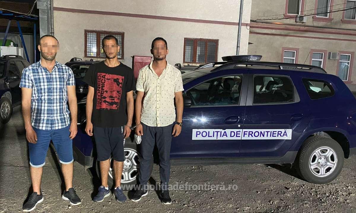Trei tunisieni opriți din drumul ilegal spre vestul Europei