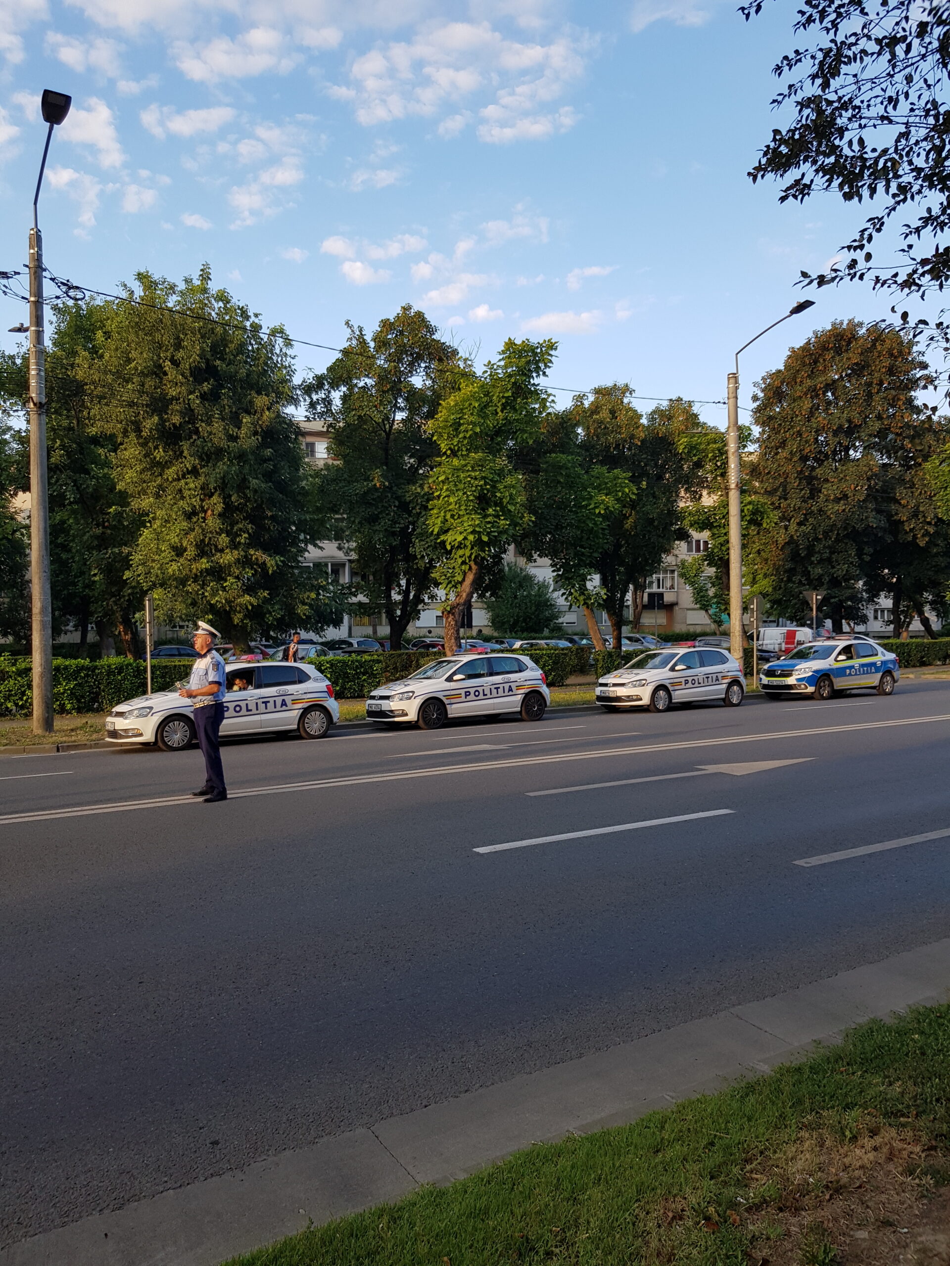 Polițiștii continuă activitățile în sistem integrat