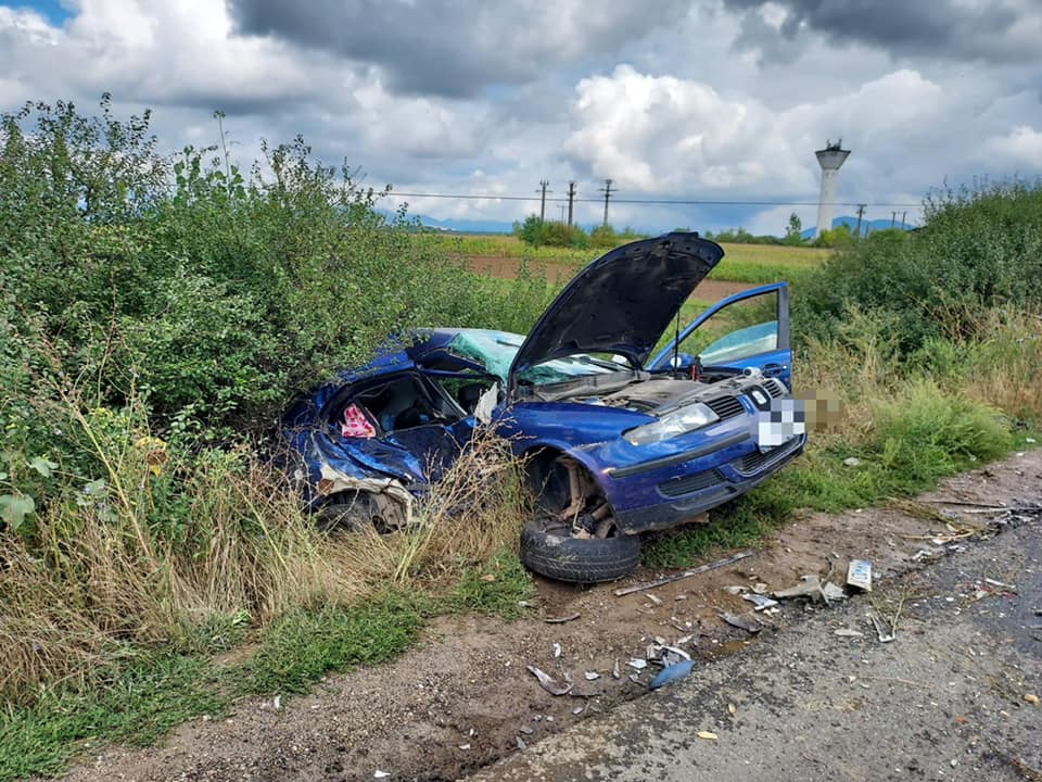 Accident grav în Livada. O victimă la un pas de moarte