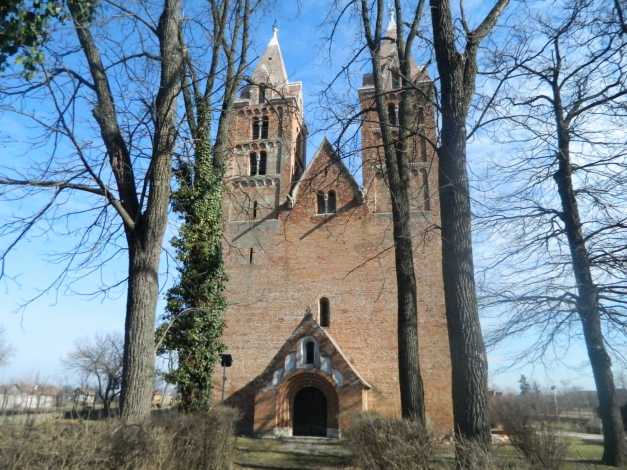 Istoricul localității Acâș și a bisericii unice în România