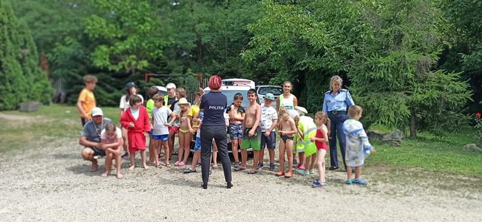 Vacanță în siguranță pentru copiii Caiac Smile