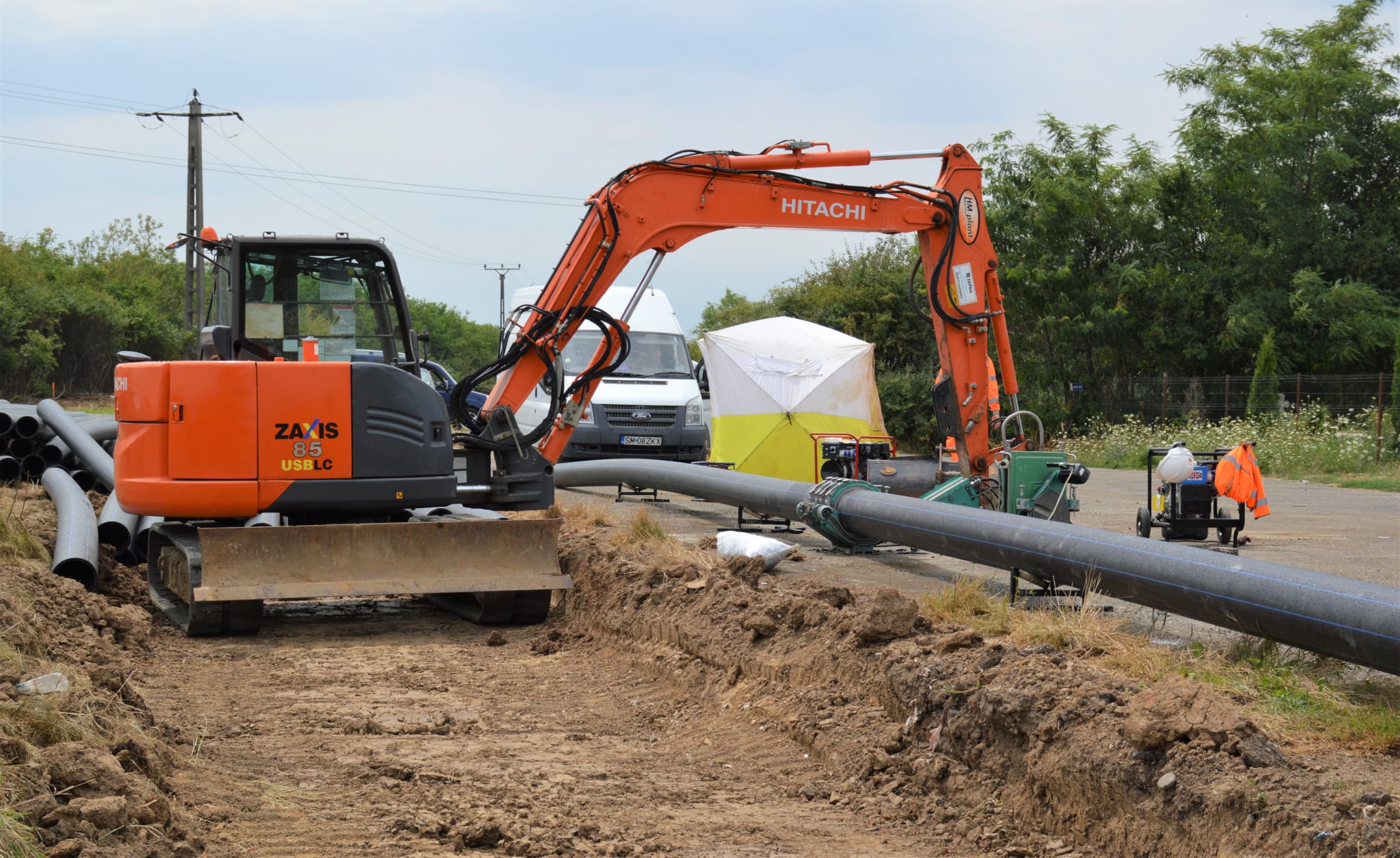 Continuă lucrările de reparații și întreținere pe drumurile județene