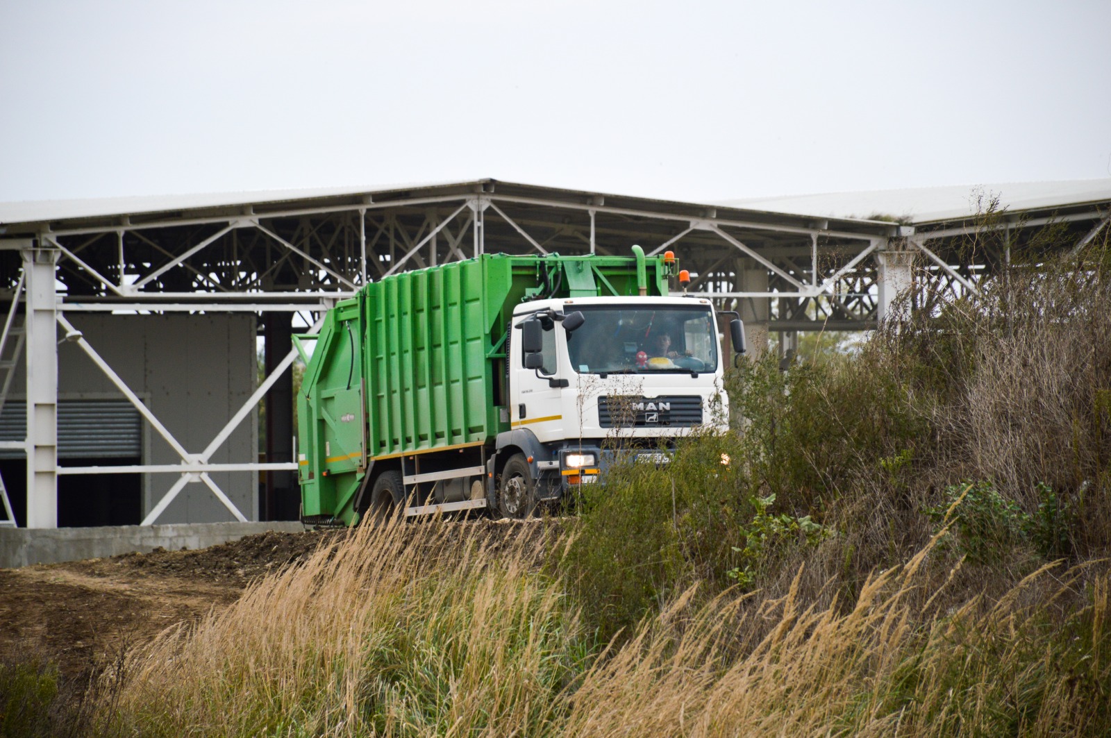 Recepție tehnică pentru realizarea unei noi celule de preluare a deșeurilor