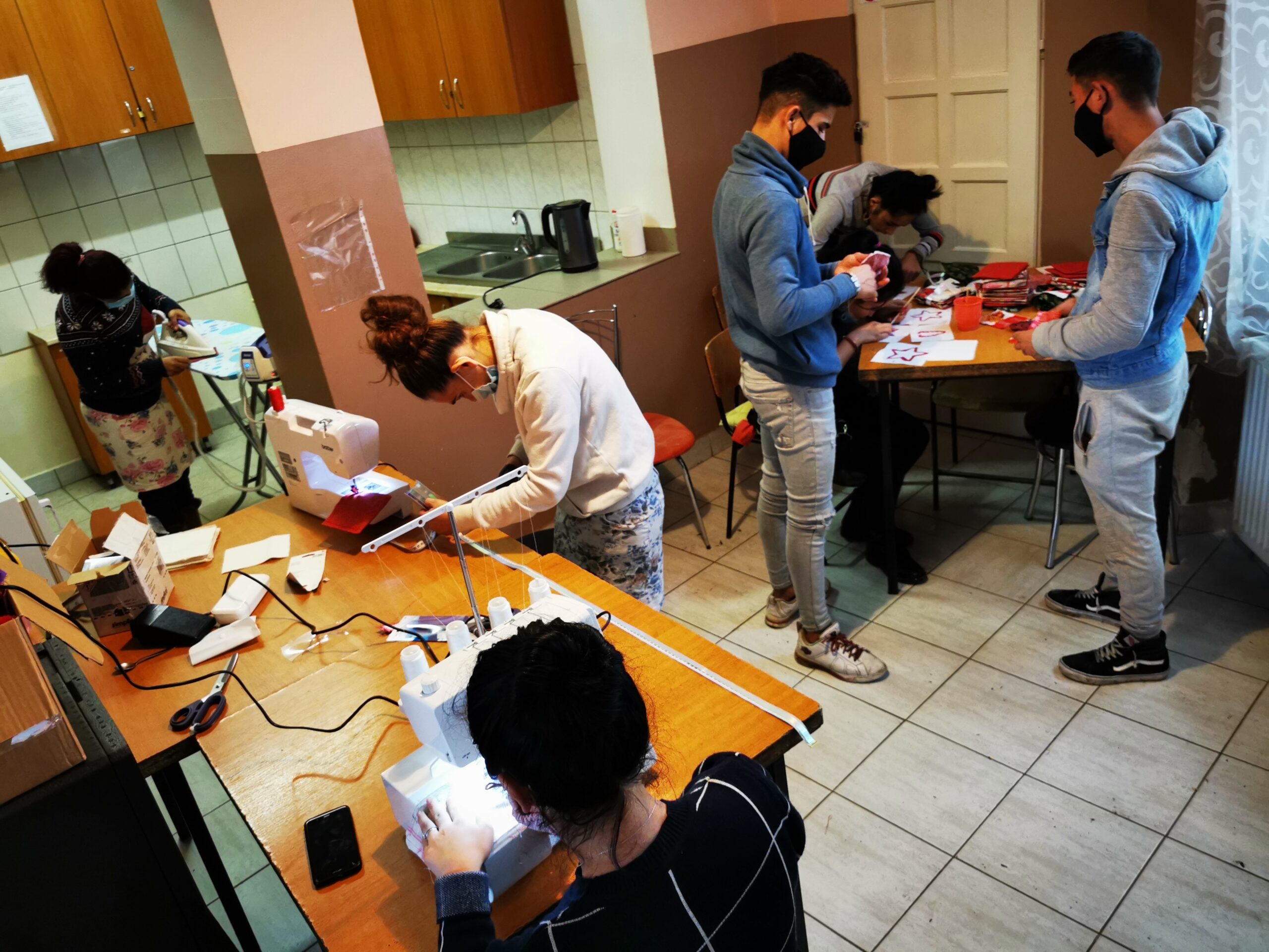 Ateliere de dezvoltare a competențelor tinerilor pentru incluziune organizate  de Asocia’ia Stea la Sătmărel