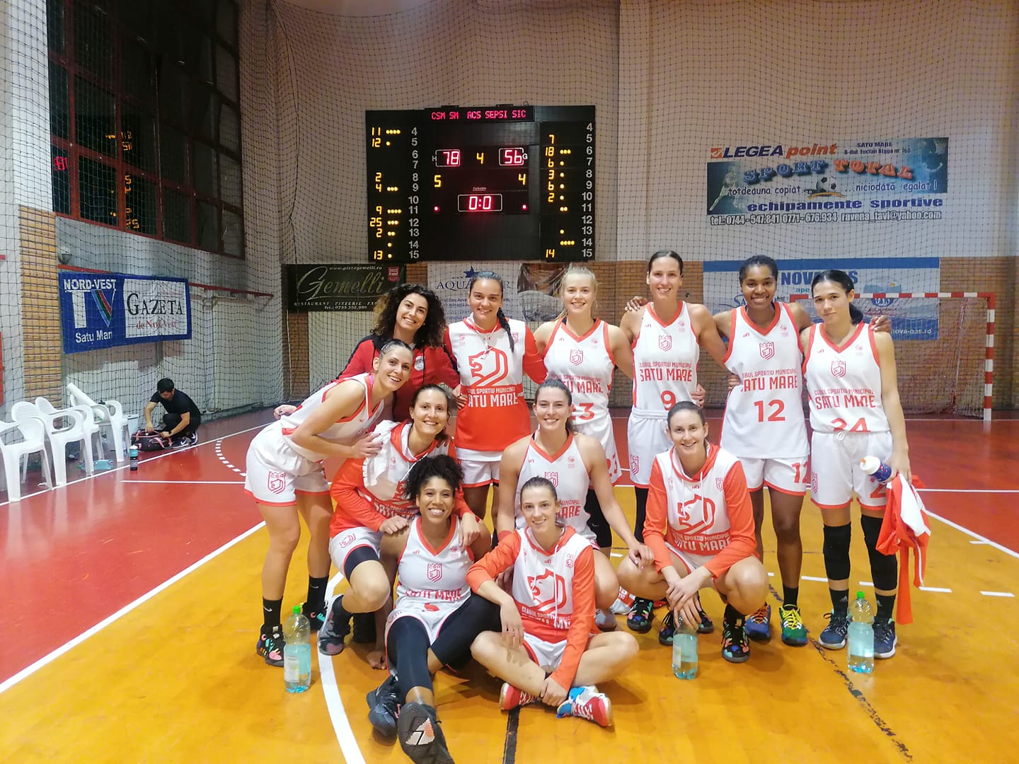 Baschet feminin:  CSM Satu Mare  –Sepsi-SIC 78–56.  Campioana pusă la respect de fetele lui Miguel Lopez