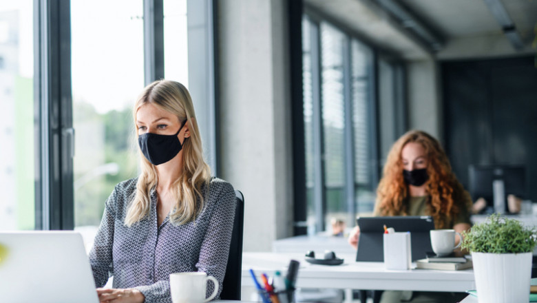 MUNCĂ. Importanța biroului rămâne vitală