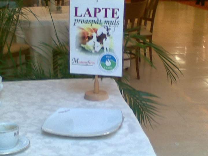 Lapte proaspăt muls