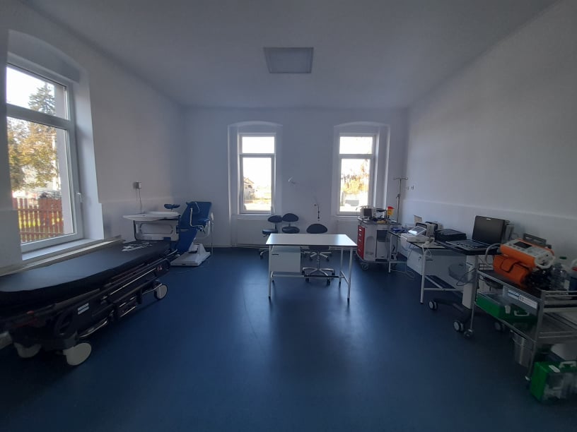 GALERIE FOTO. Centrul de permanență de la Ardud, dotat cu aparatură modernă