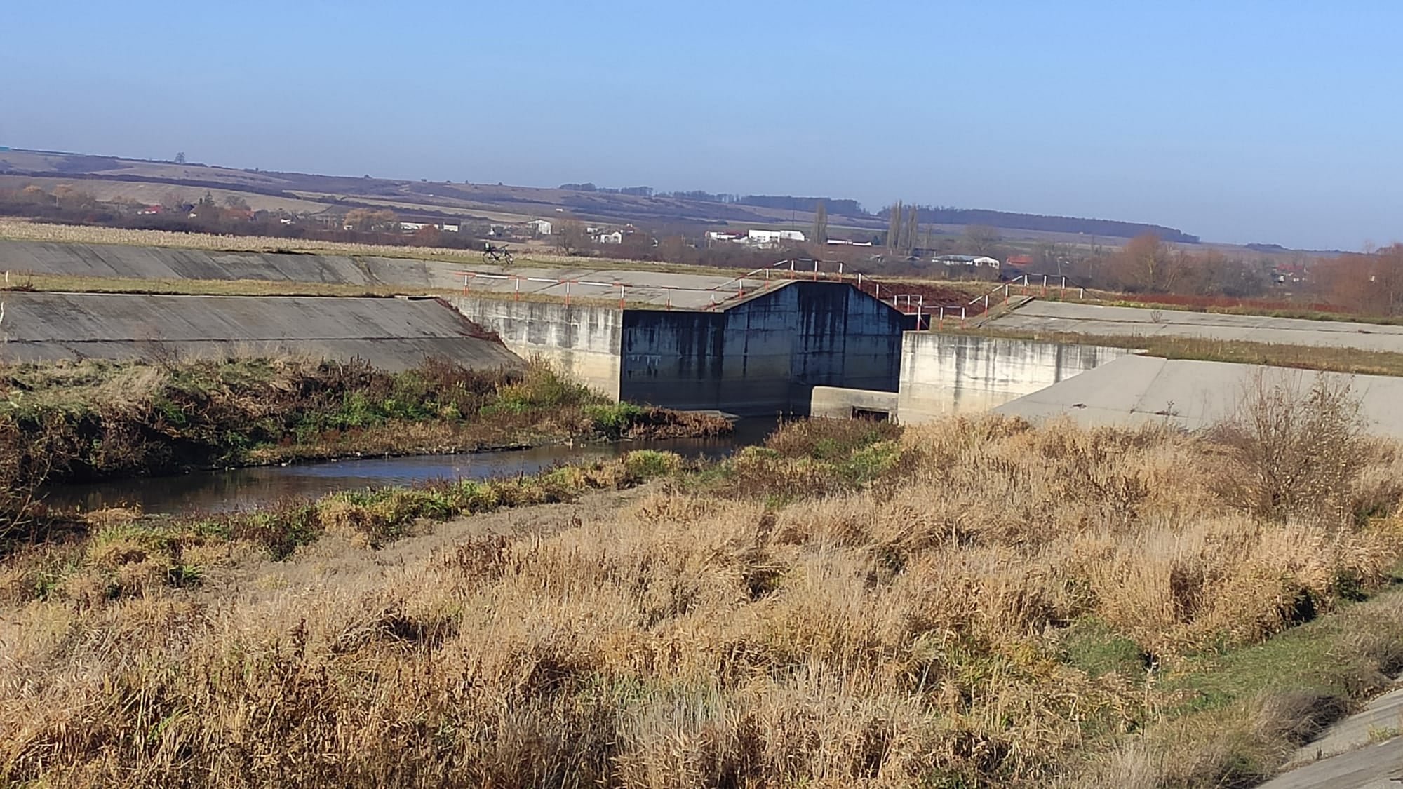 Inspecție la construcţiile hidrotehnice cu rol de apărare împotriva inundaţiilor