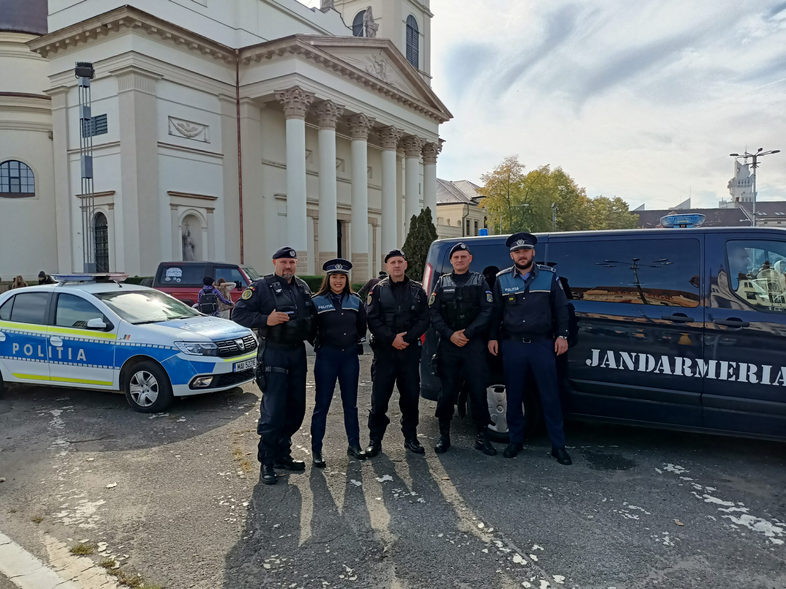 Jandarmii scoși în stradă în minivacanța de Ziua Națională