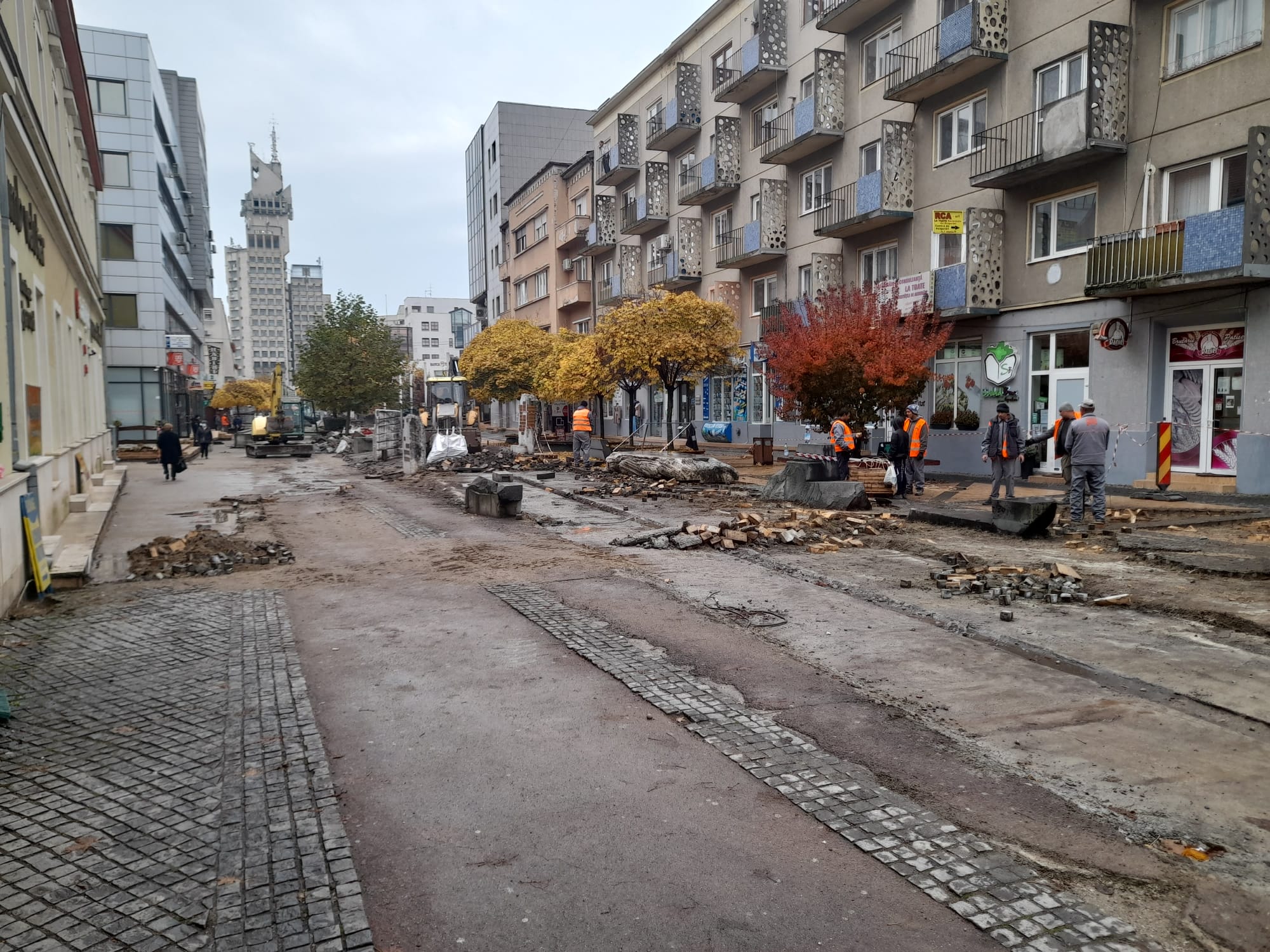 LUCRĂRI. Modernizarea și extinderea traseului pietonal și velo în centrul nou din municipiul Satu Mare. Ce spun sătmărenii