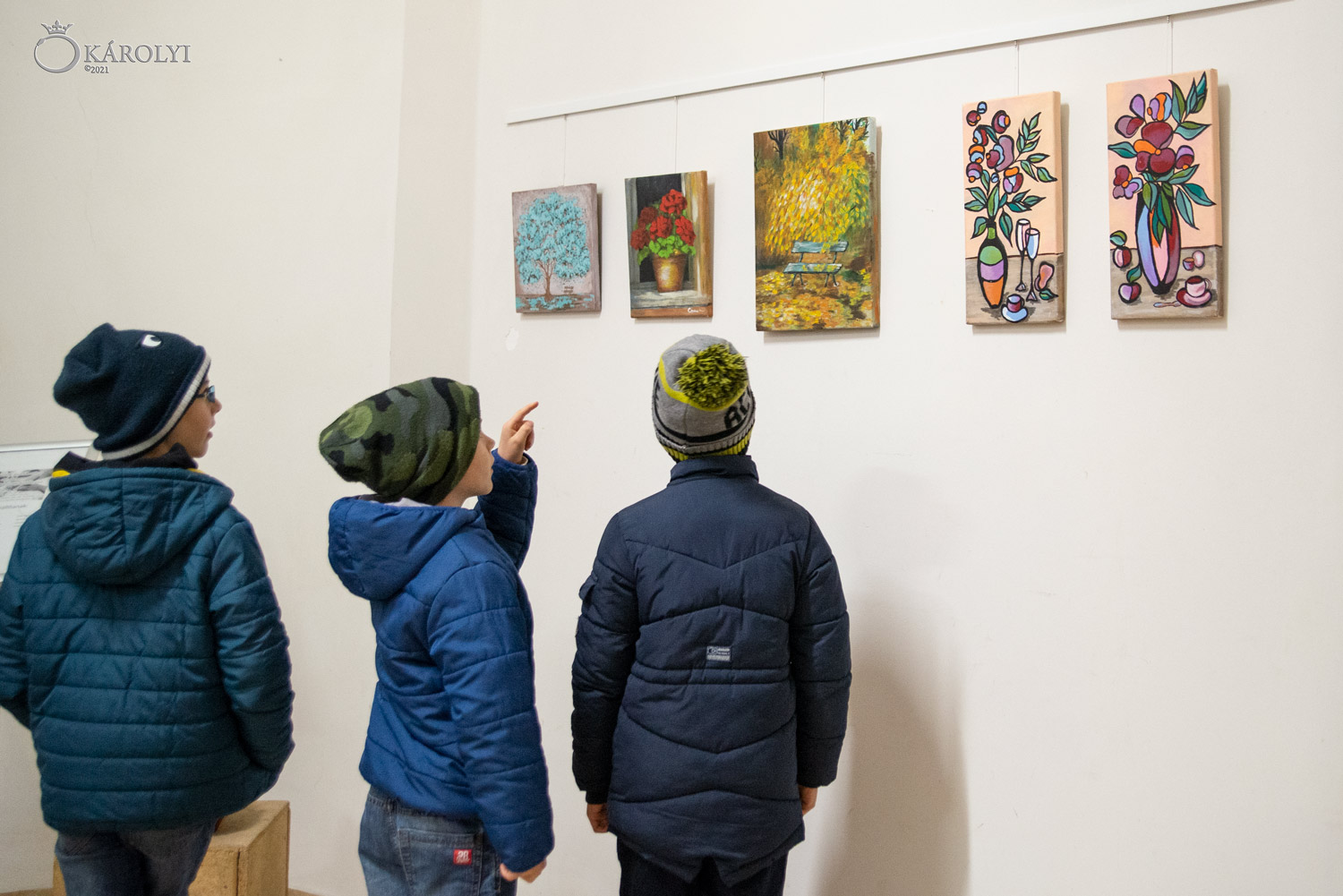 Expoziție a cursanților  cercului de desen de la Centrul Cultural Carei