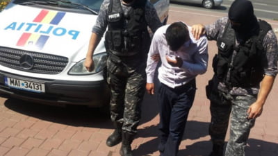 Bărbat cercetat pentru  delapidare și  fals informatic