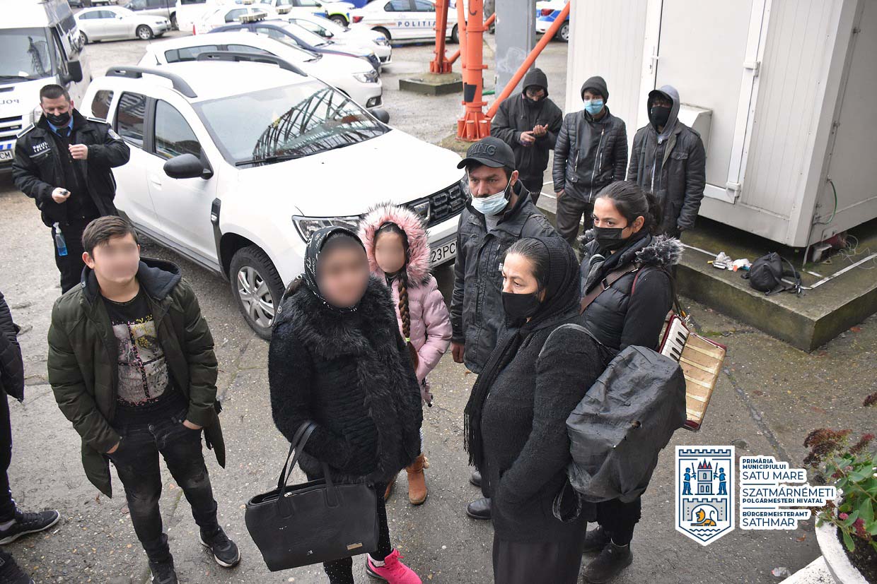 Cerșetori din Sălaj și Bistrița, prinși în Satu Mare